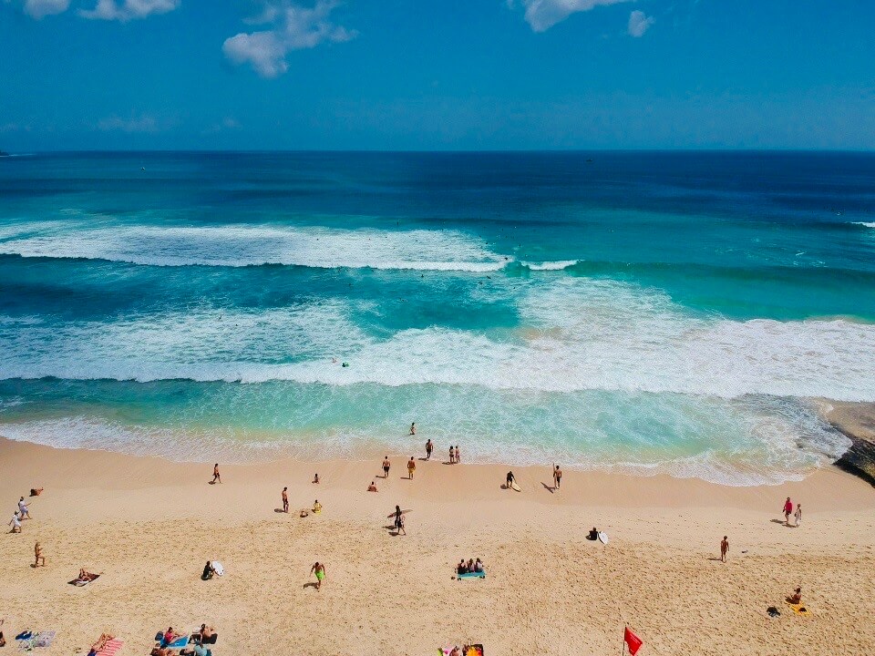Dreamland beach in Uluwatu Area in Bali with kids