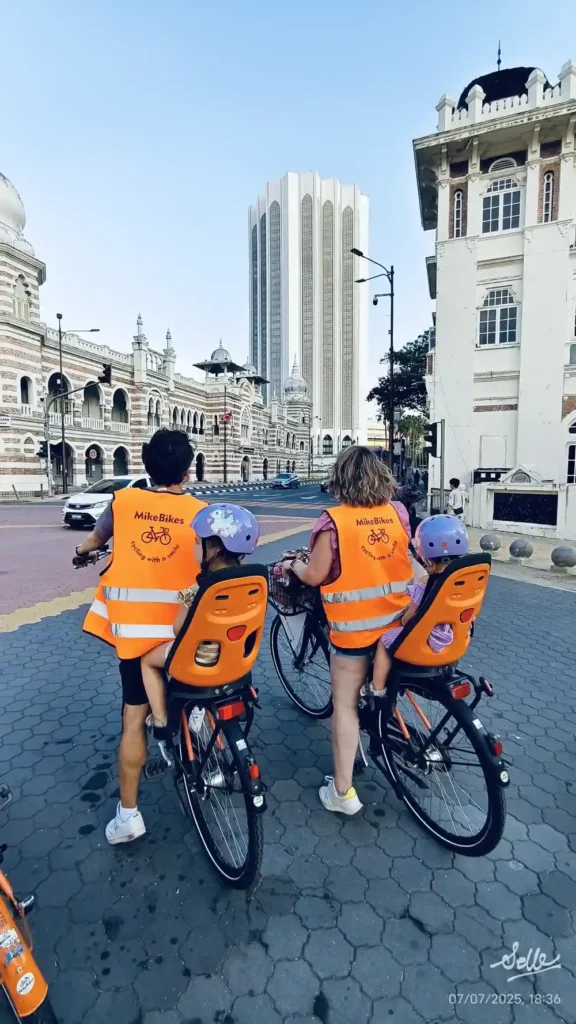 Fietstocht met kinderen in Kuala Lumpur