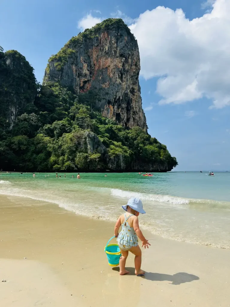 Railay Beach in Krabi met een baby