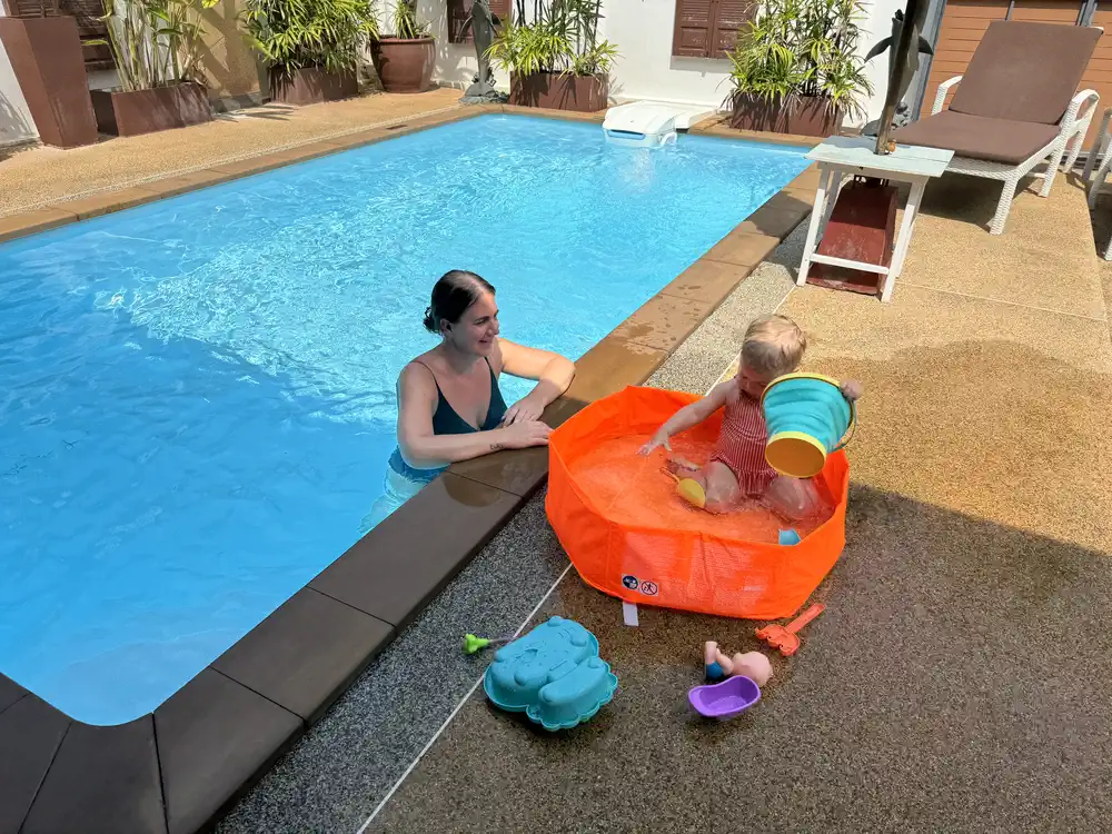 Opvouwbaar babyzwembadje meenemen naar Ao Nang<br>