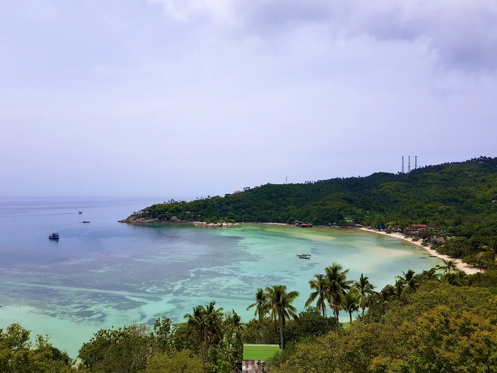Sairee beach with kids in Koh Tao