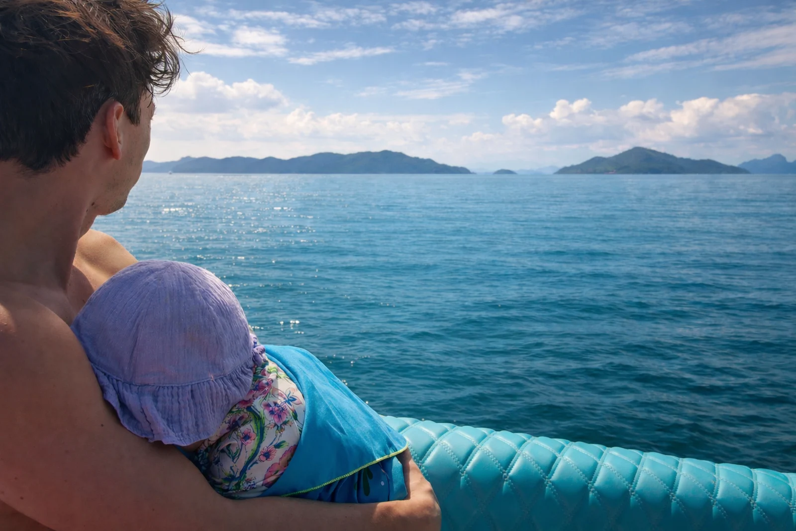 How to get around with kids in Thailand - 2026 Guide