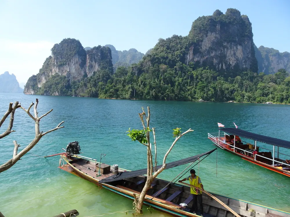 Boat trip in Khao Sok national park with kids
