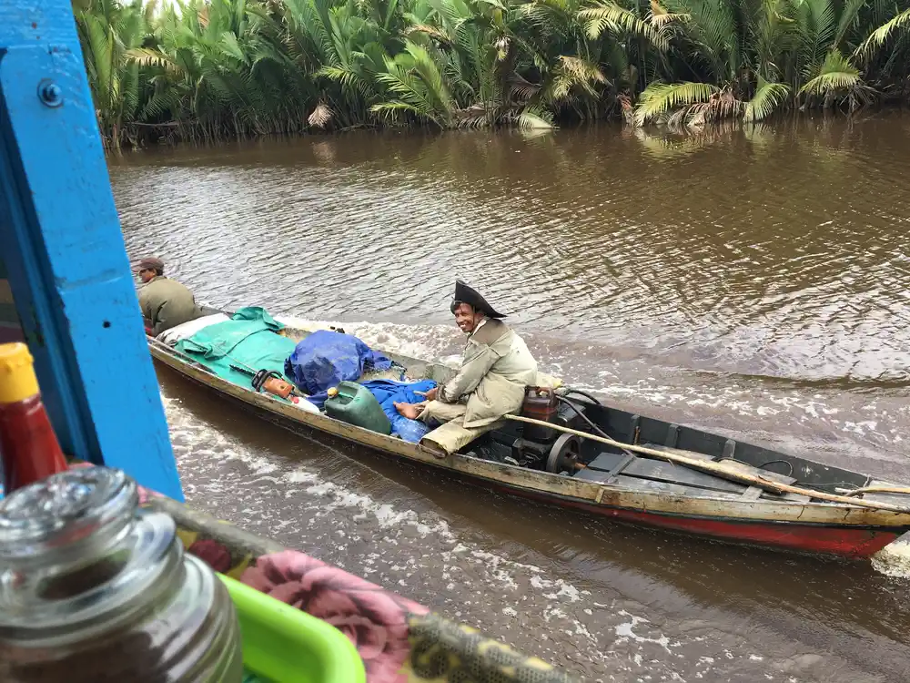 Local vendors near klotok boat in Tanjung Puting Kalimantan
