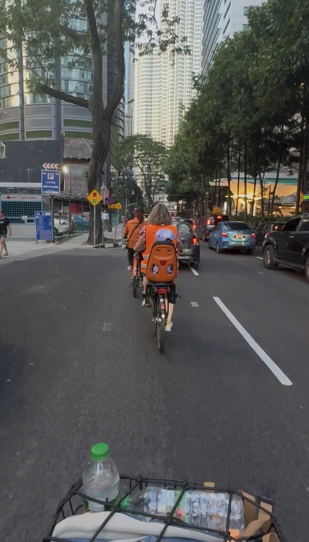 Cycling through Kuala Lumpur on a family-friendly bike tour with kids