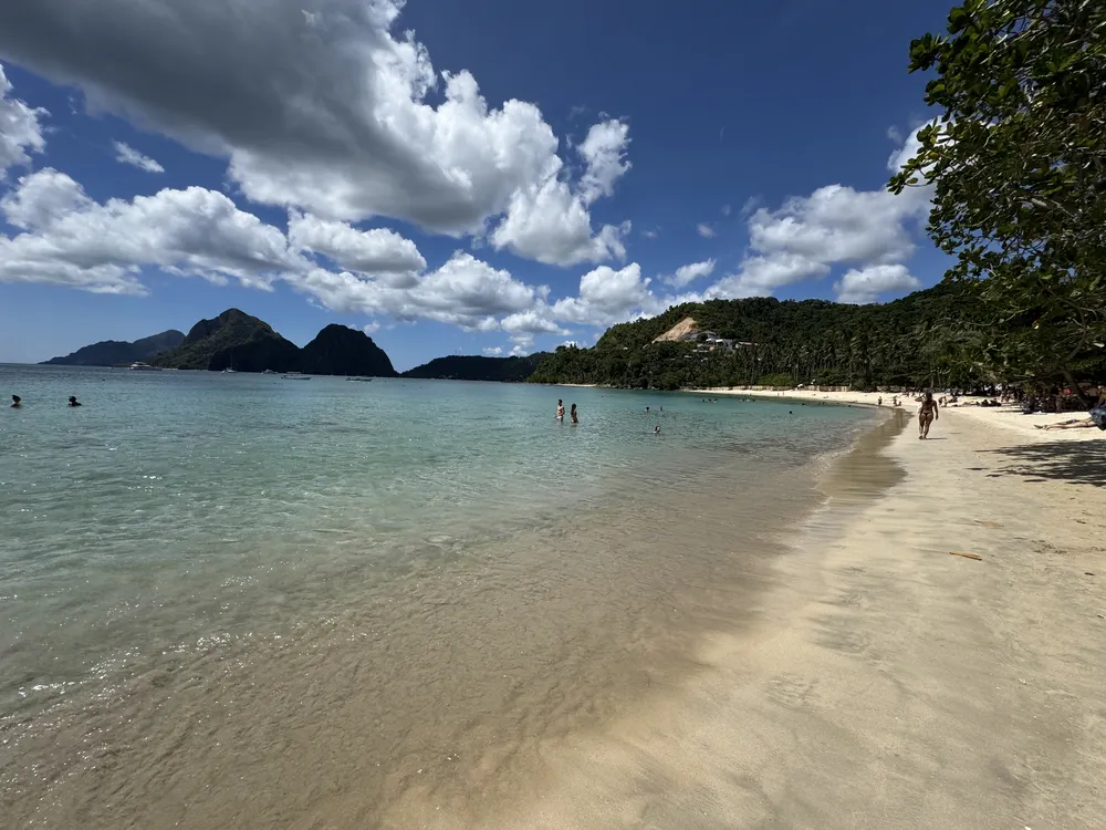 Vanilla Beach (Las Cabañas Beach) in El Nido with family